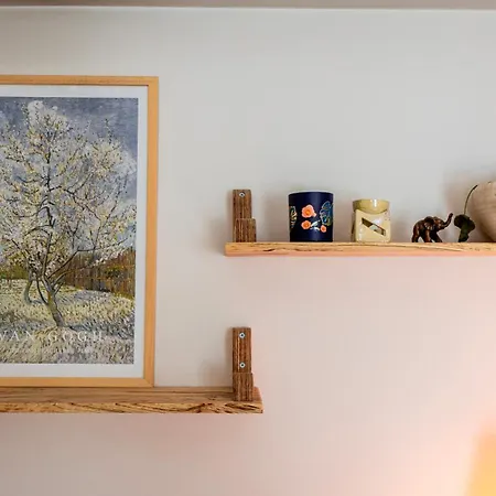 Air Conditioned - Great Location, 2min To Bazaar And Appartement