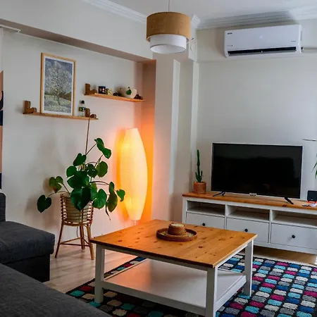 Lägenhet Air Conditioned - Great Location, 2min To Bazaar And