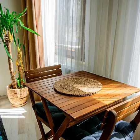 Air Conditioned - Great Location, 2min To Bazaar And Lägenhet *