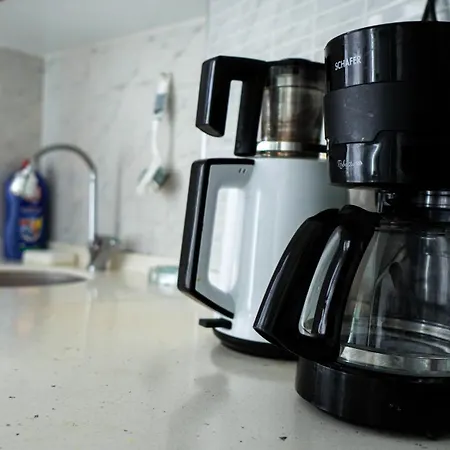 Apartment Air Conditioned - Great Location, 2min To Bazaar And