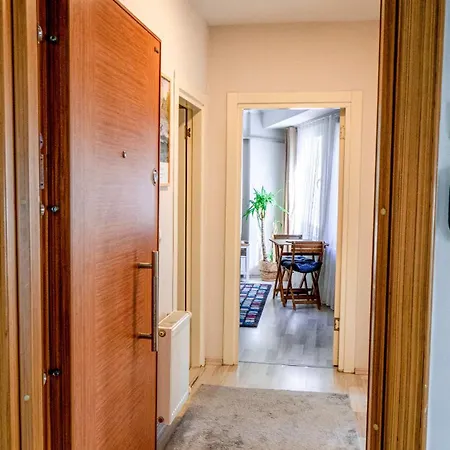 Lägenhet Air Conditioned - Great Location, 2min To Bazaar And *