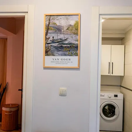 Air Conditioned - Great Location, 2min To Bazaar And Lägenhet